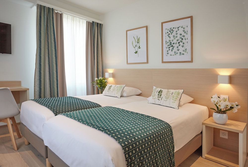 SUPERIOR, TWIN BEDS