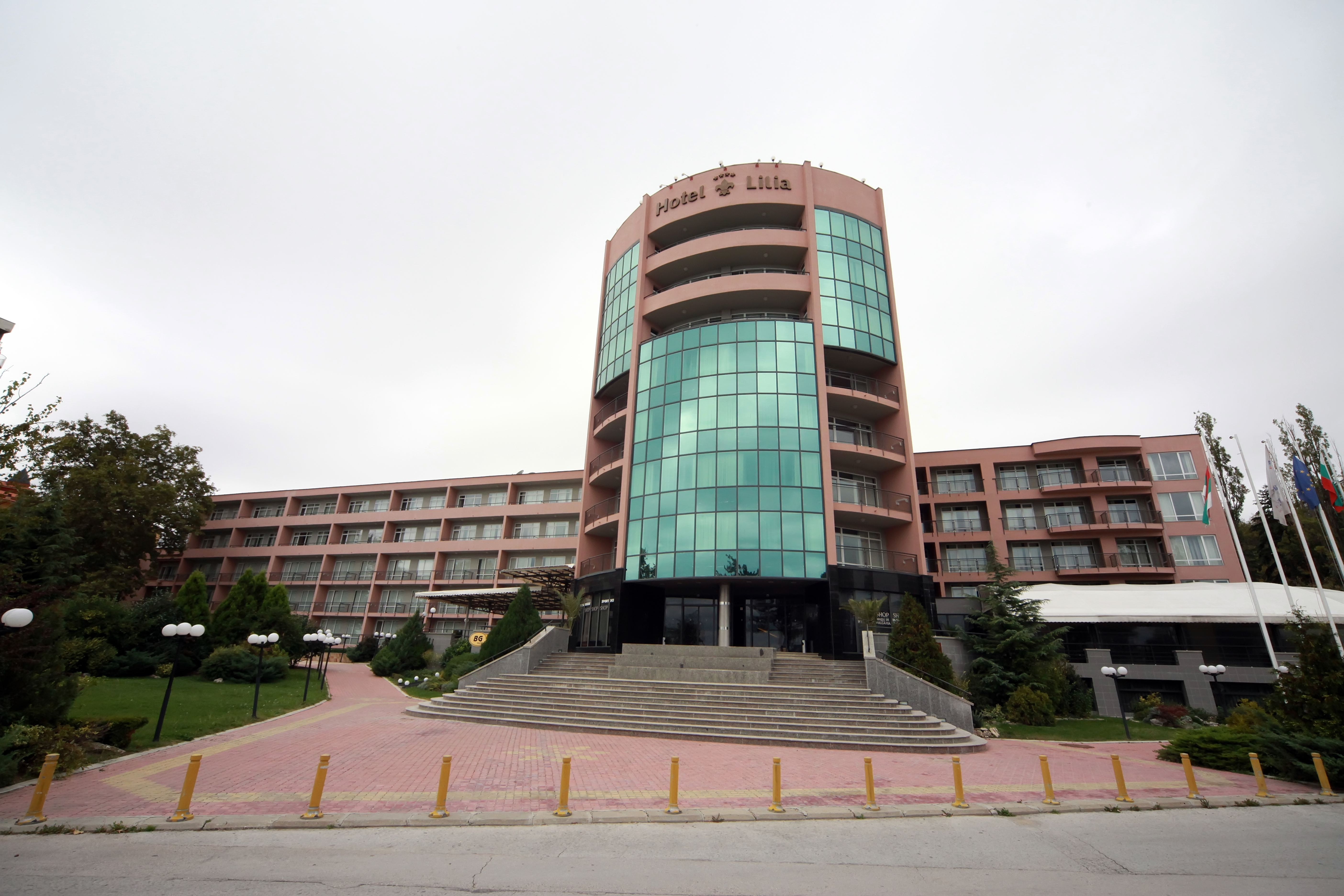 Lilia Hotel 4/40