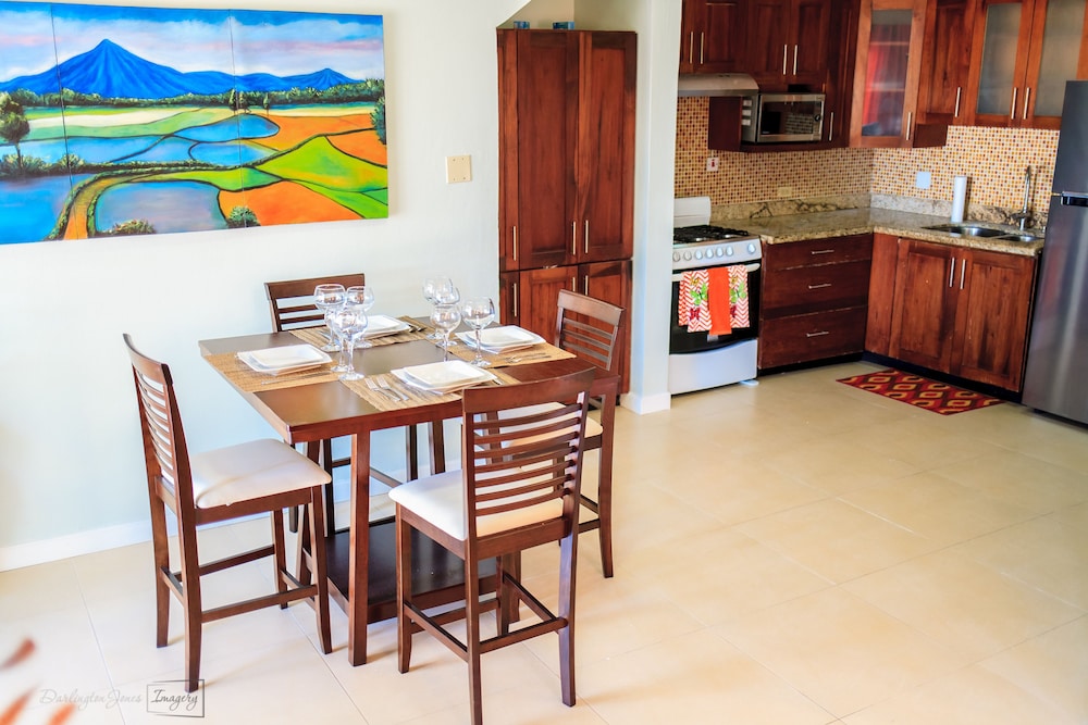 Skyview Manor Guest Apartments 35/50