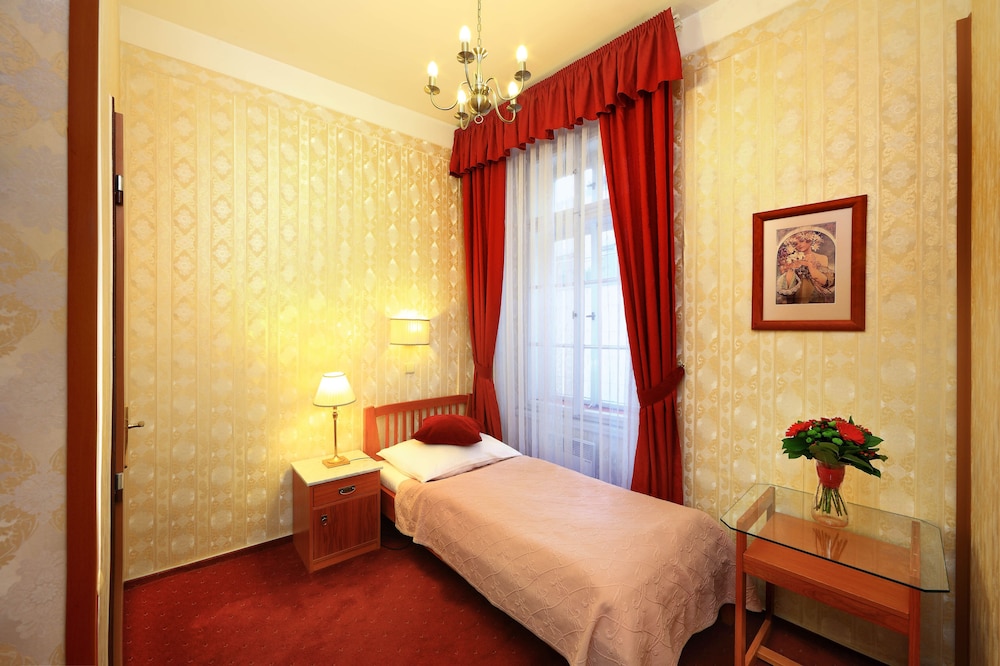 Hotel Salvator 11/50