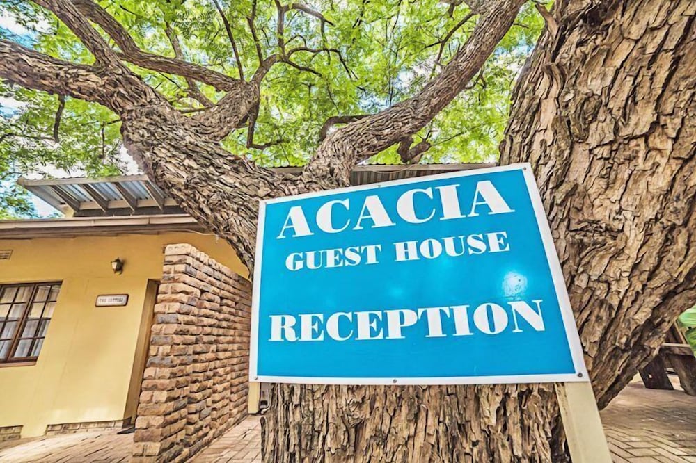 Acacia Guesthouse 3/40