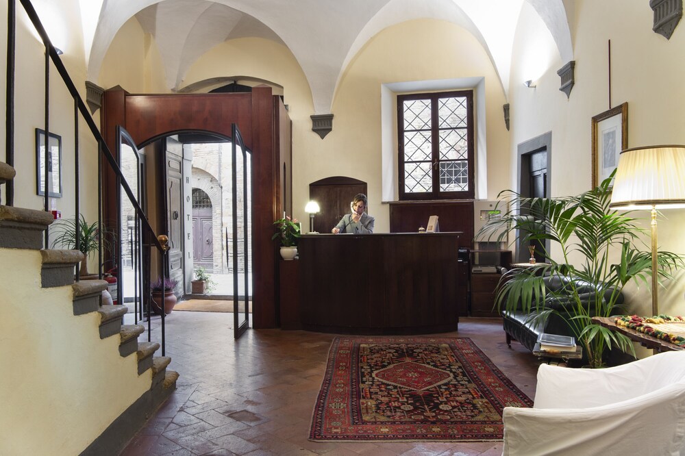 Hotel L Antico Pozzo 2/71