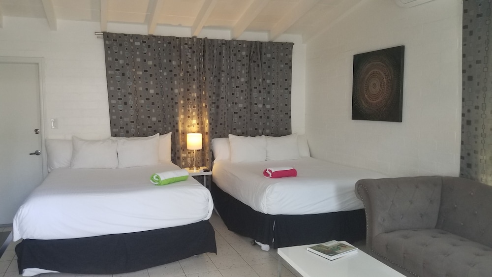 BelleVue Oasis-Palm Springs - Adults Only 24/62