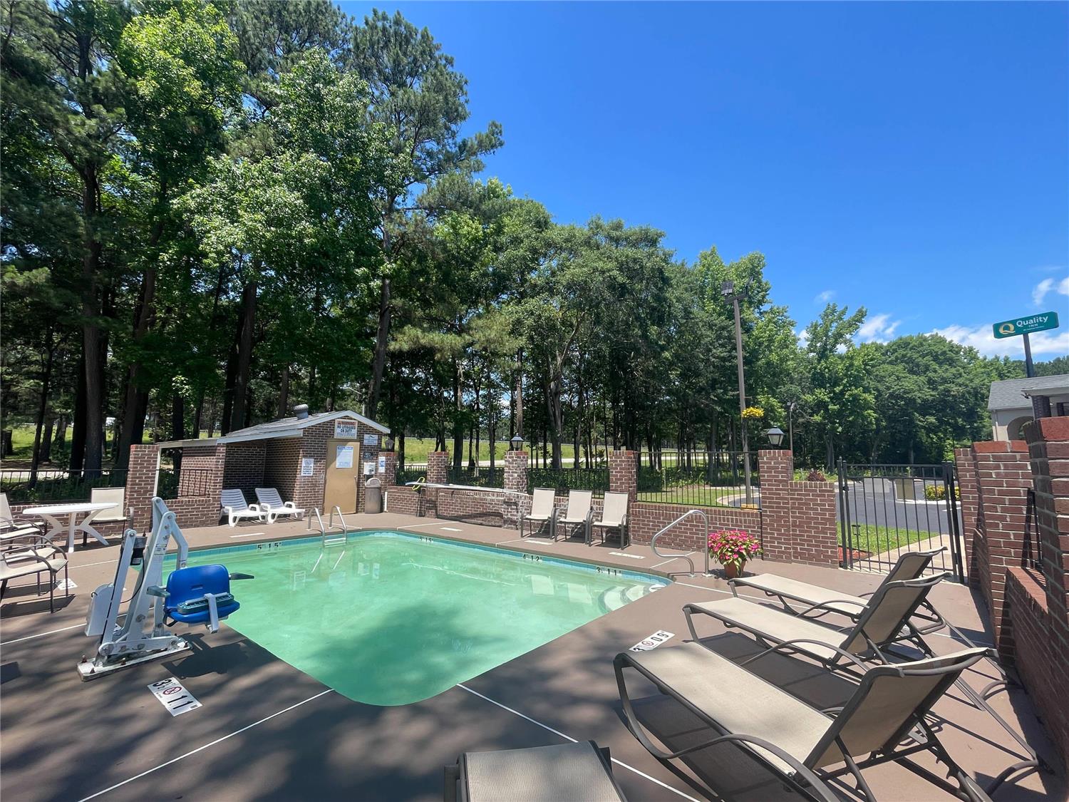 Quality Inn Kenly I-95 45/50