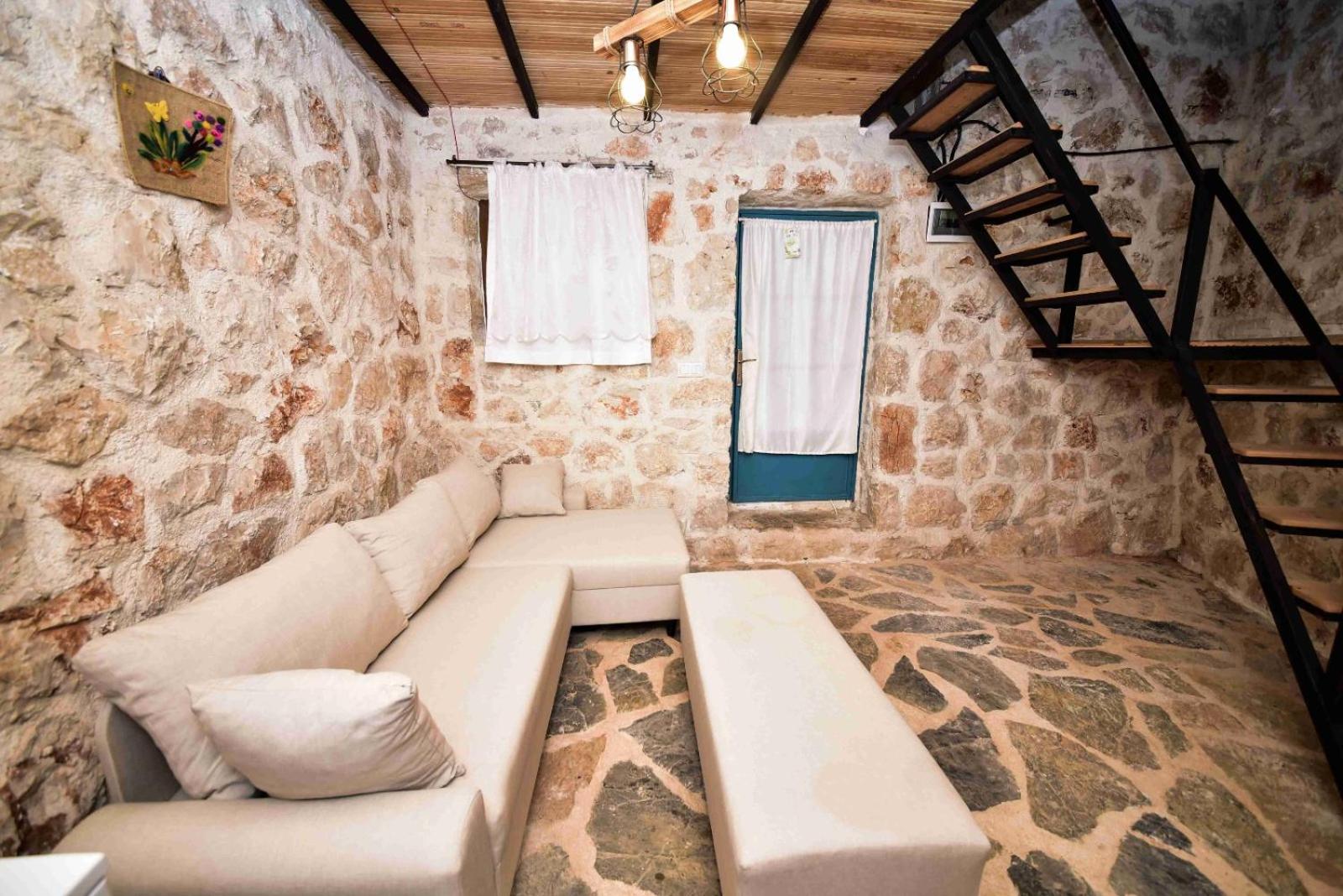 My Stone Inn Pansiyon (+14) 12/30