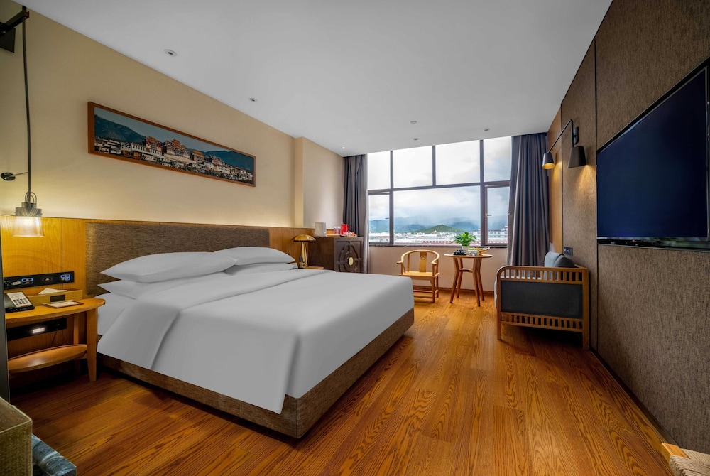 Ramada by Wyndham Diqing 14/27