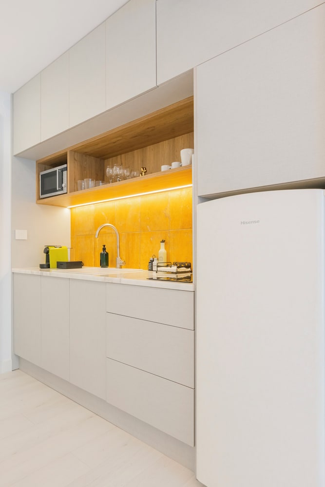 Ototo Luxury Living 3/50