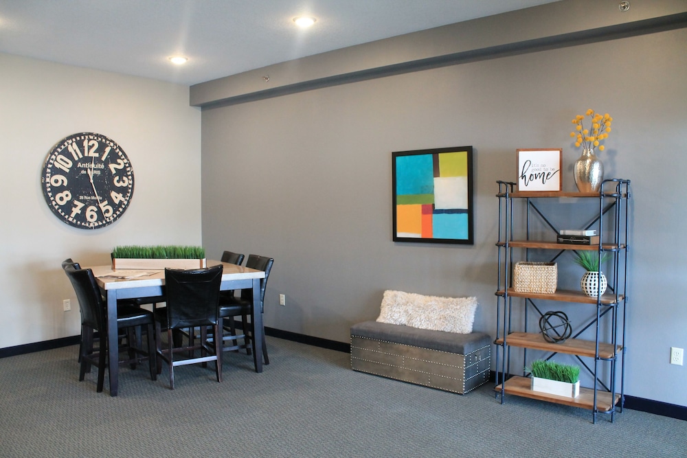 Brookstone Lodge Suites 34/43