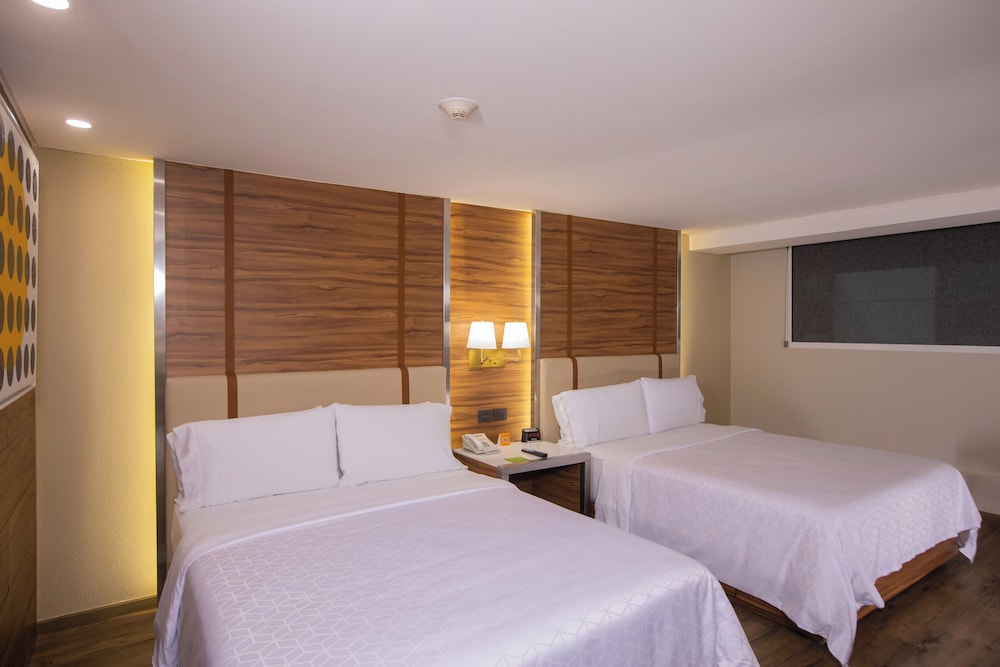 Standard, 2 Queen Beds