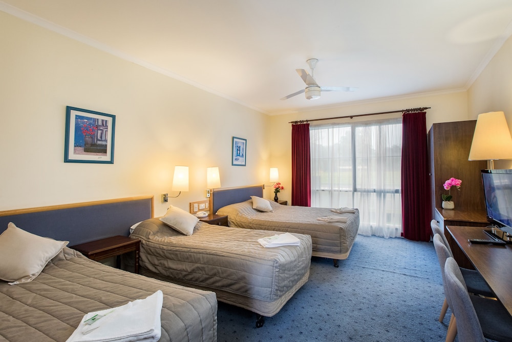 AUSTRALIA PARK MOTEL 12/50