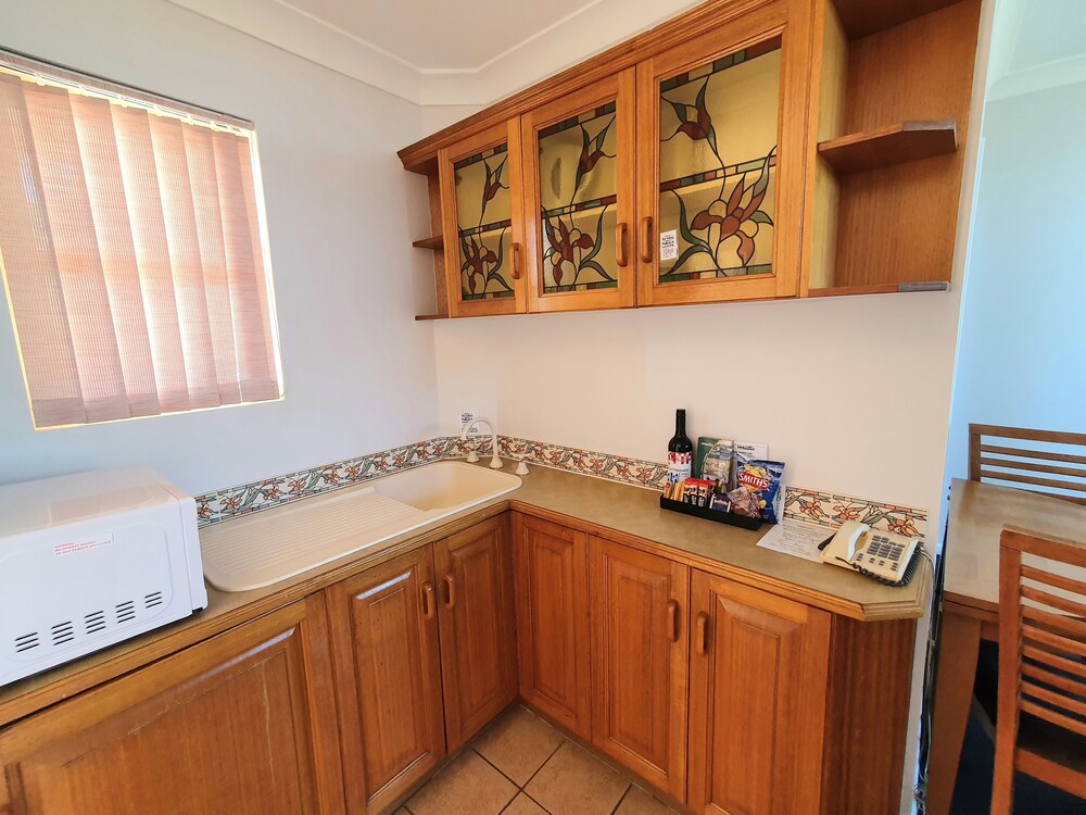 Mcnevin S Maryborough Motel 56/69