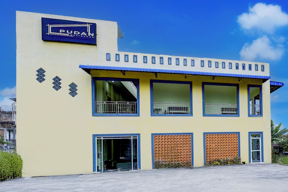 Hotel O Balige City Near Tugu Juara Monang in BALIGE