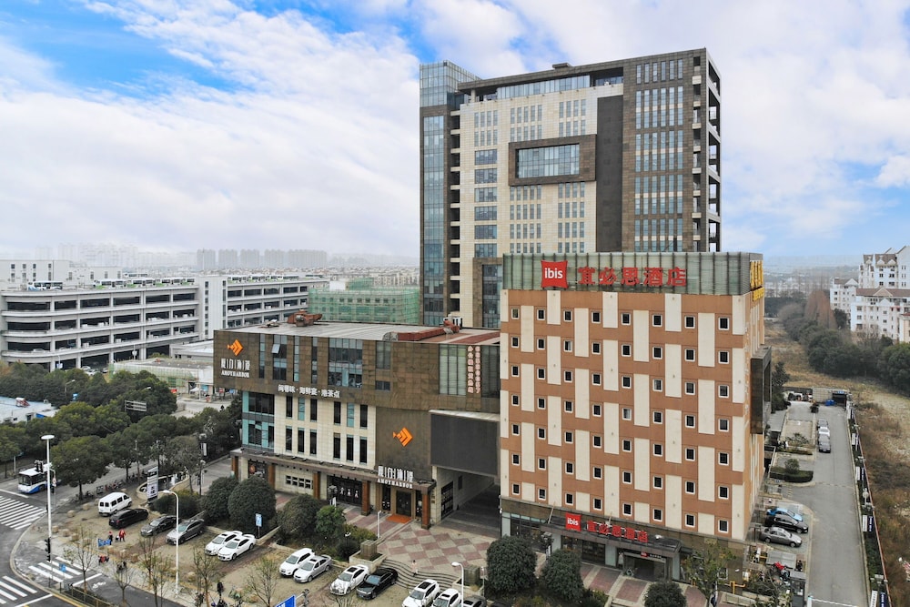 ibis Shanghai Chengshan Road 2/33