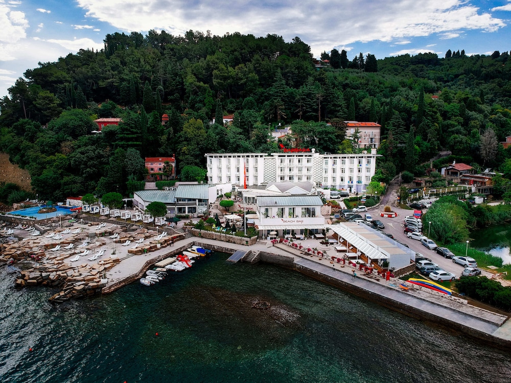 Barbara Piran Beach Hotel And Spa 1/70