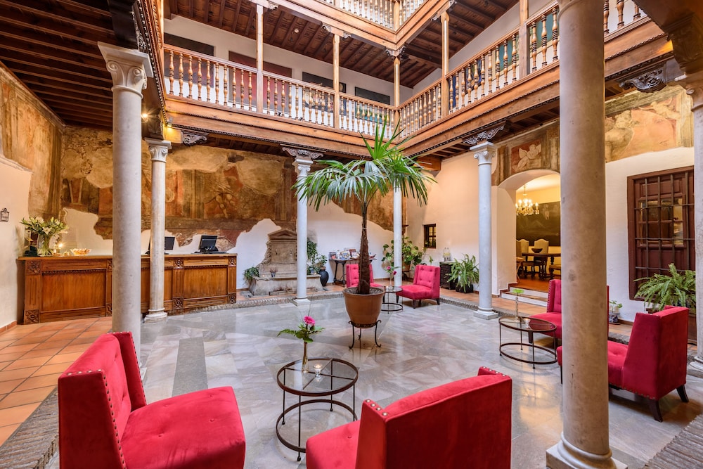 Hotel Palacio de Santa Ines 62/75