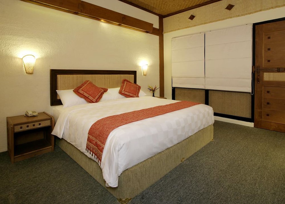 Nugraha Lovina Seaview Resort & Spa 15/69