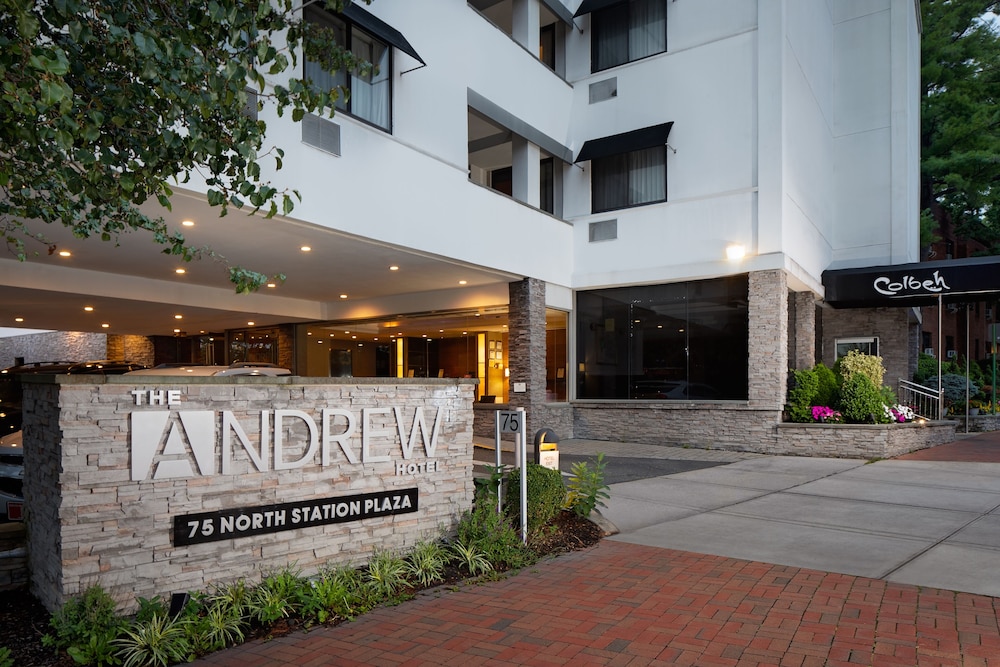 The Andrew Hotel 1/35