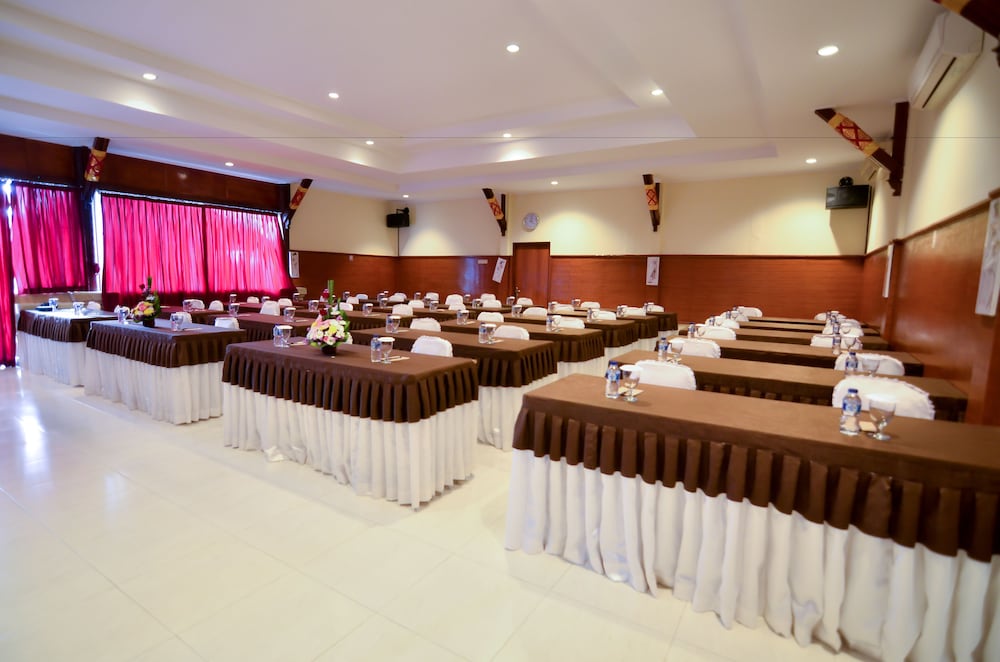 Aneka Lovina Villas And Spa 44/56