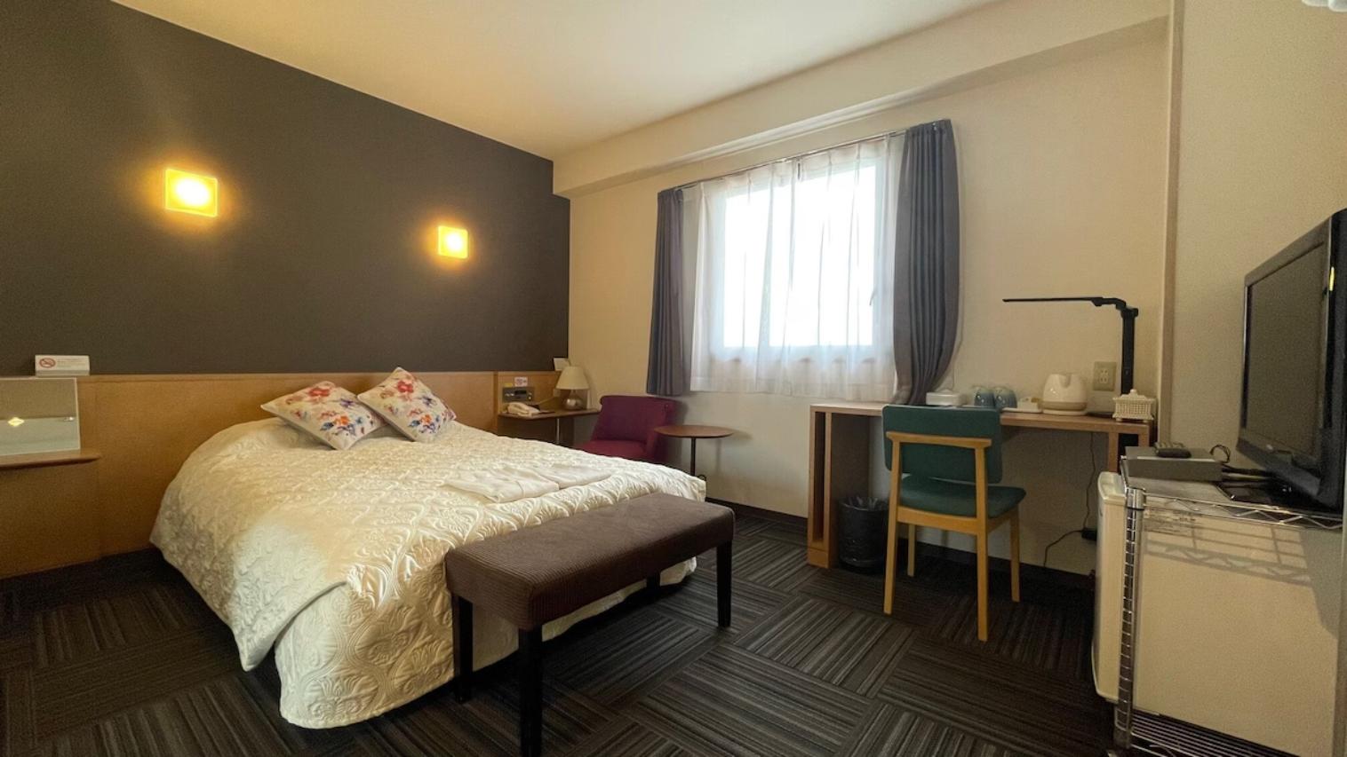 Hotel Crown Hills Arakawaoki 24/40