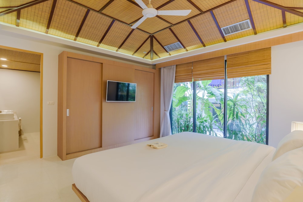 Paradise Beach Resort 30/42