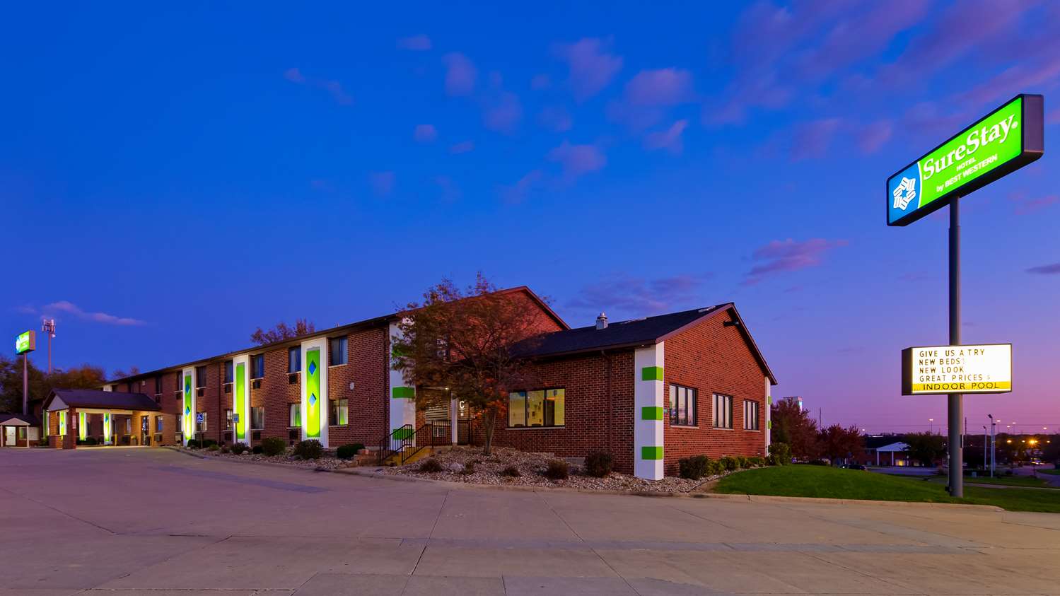 Ramada by Wyndham Cedar Rapids South 4/26