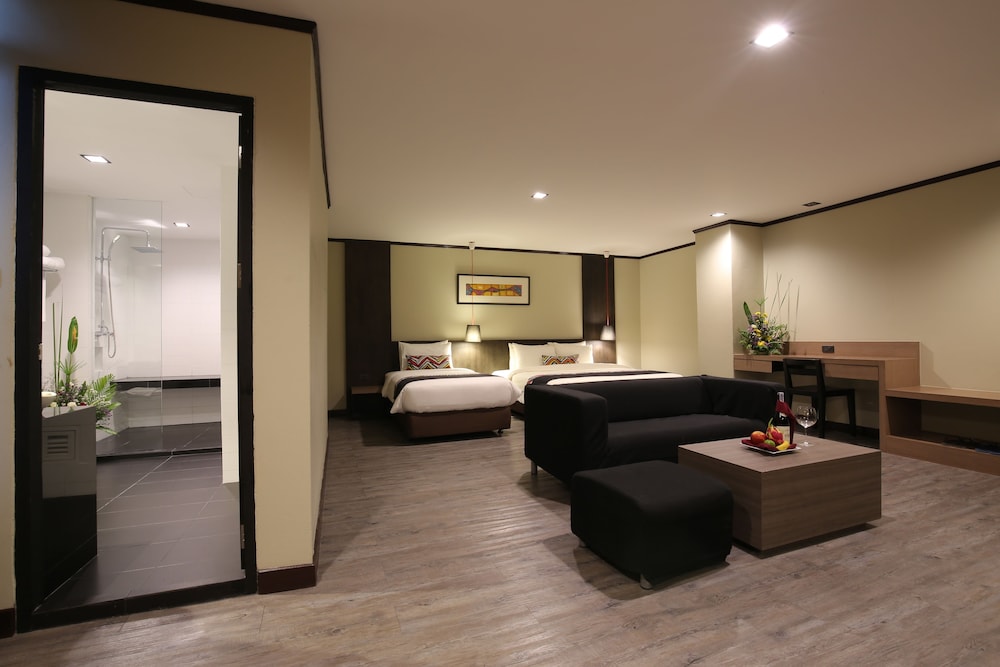 Bangkok Inter Place Hotel 53/72