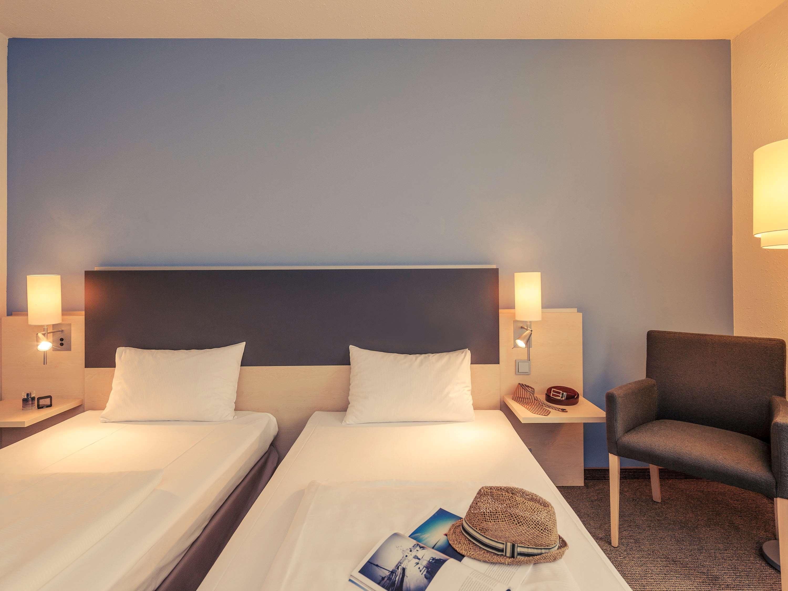 STANDARD, TWIN BEDS
