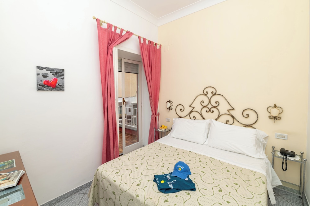 Palatium Mari Hotel 22/75