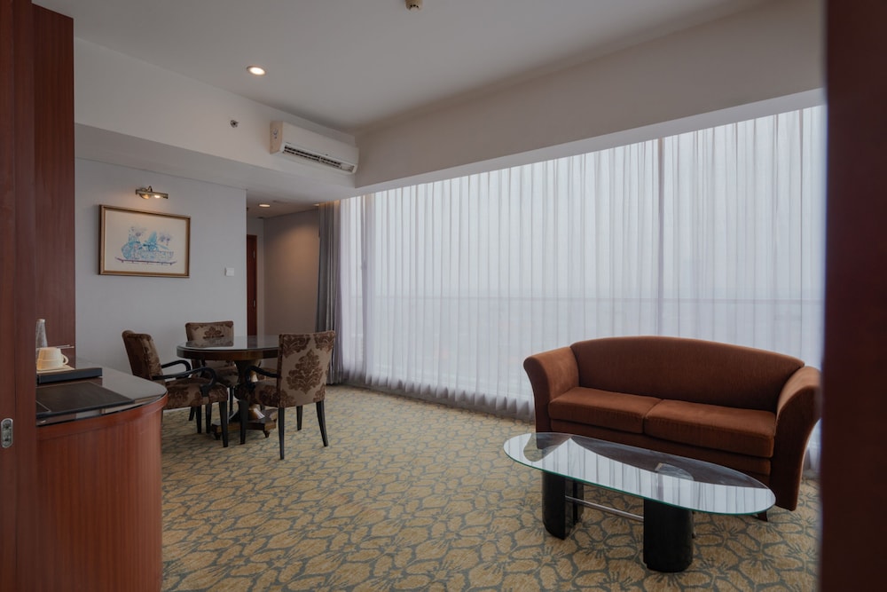 Hotel The Capital Surabaya 29/50