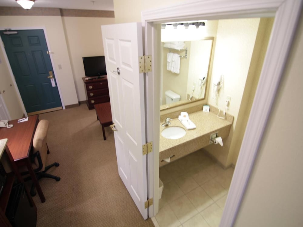 Town Country Inn And Suites 38/45