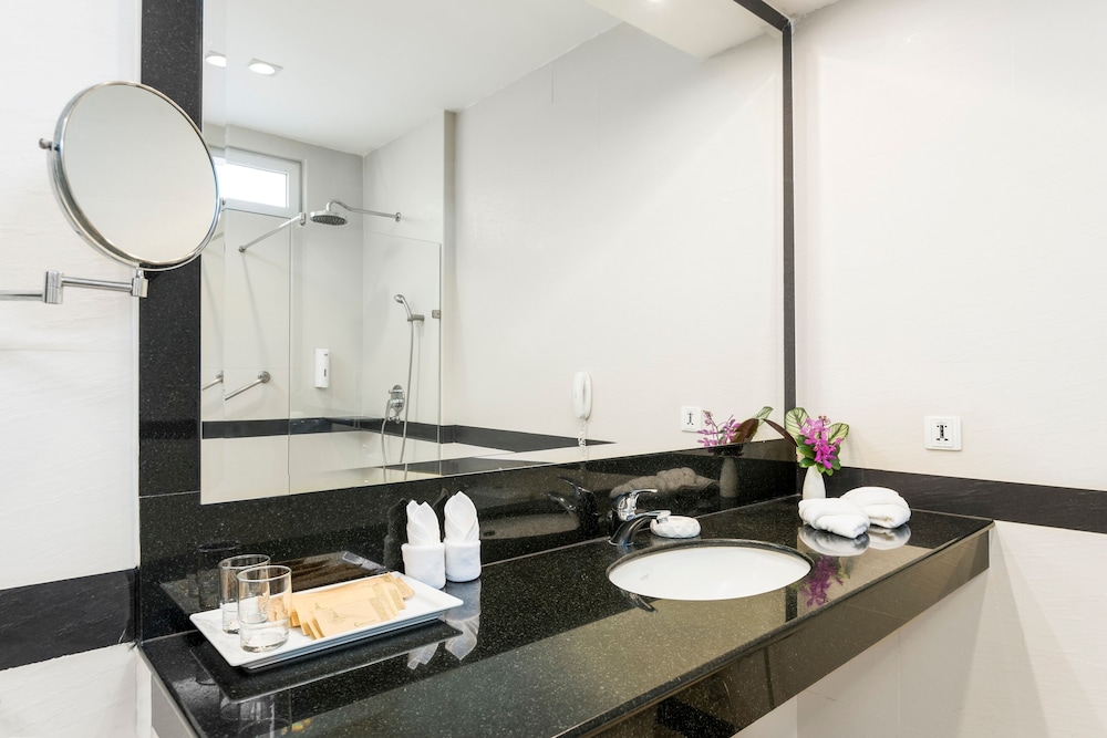 Thai Garden Resort 102/105