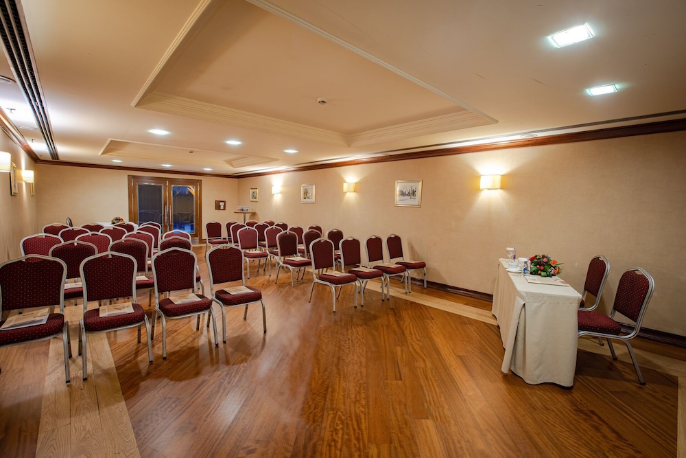 Buyukhanli Park Hotel And Residence 21/50