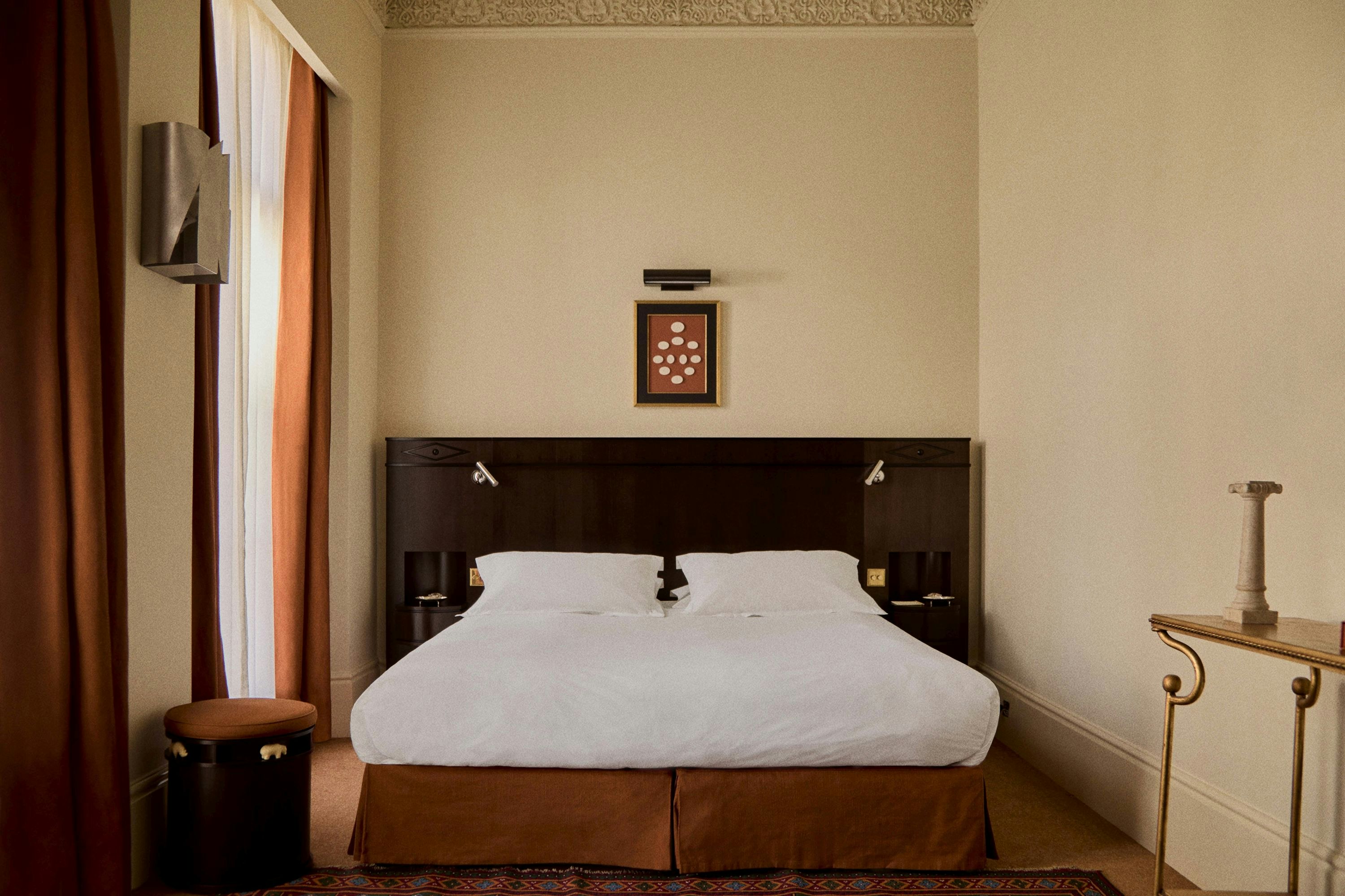 Grand Hotel Bellevue London 25/50