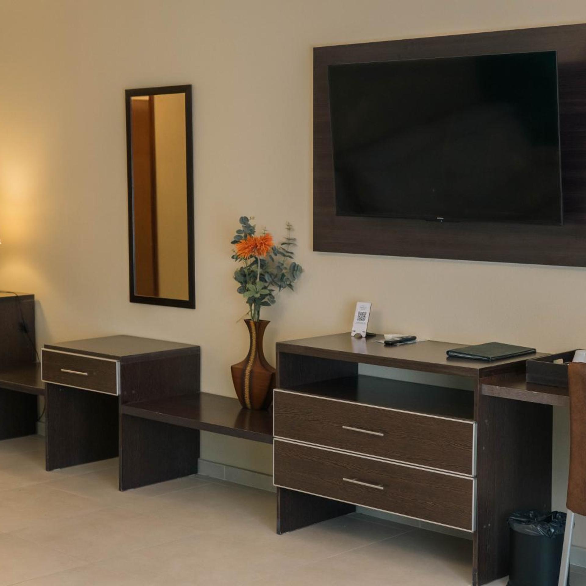 Alto Verde Suites and Apart 9/50