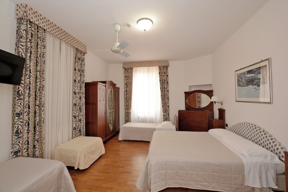 Albergo Italia 16/42