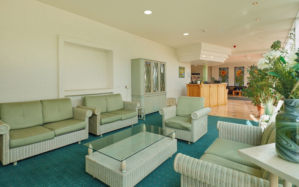 AXXON Hotel 27/41