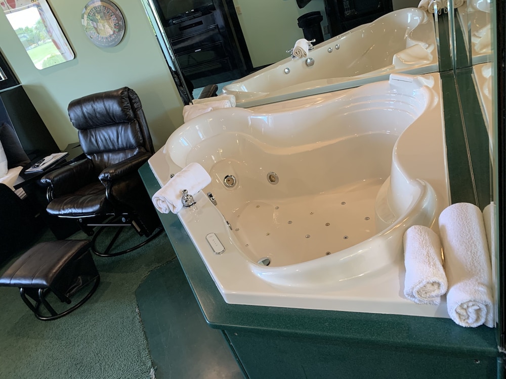 Designer Inn & Suites 56/69