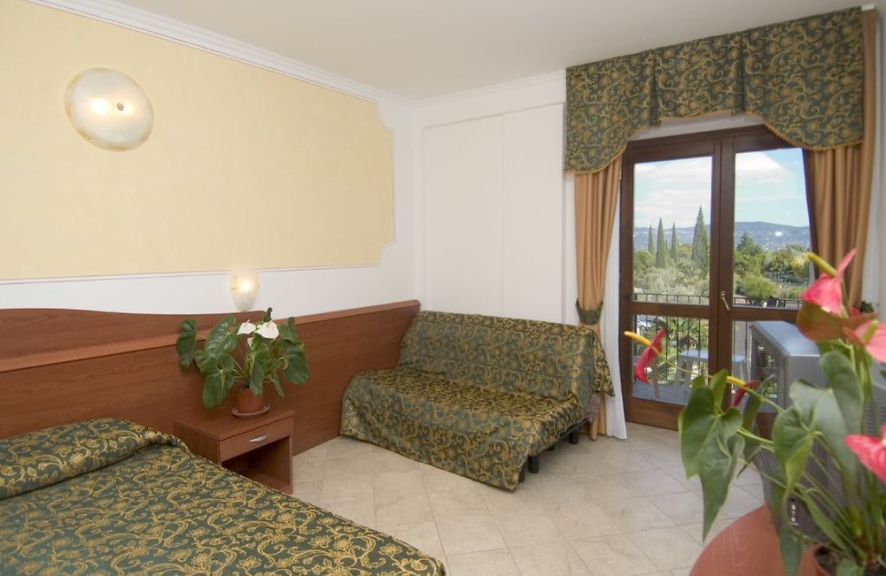 Hotel Antico Monastero 39/53