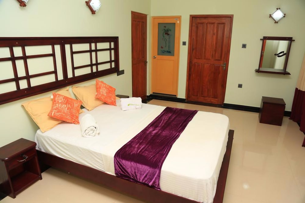 FAMILY SUITE, DELUXE
