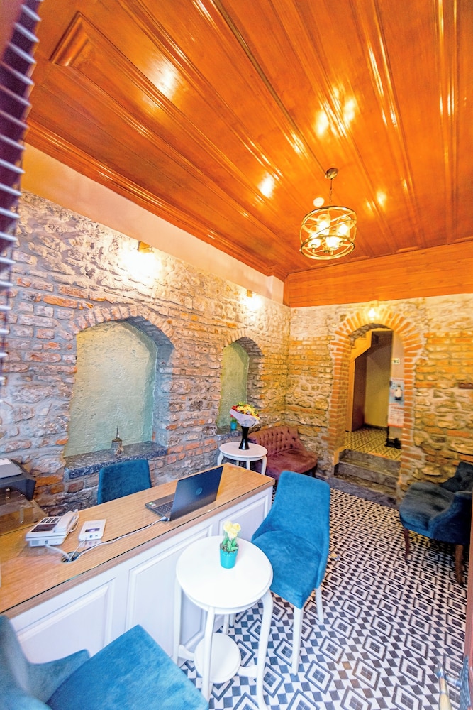 Acacia Mansion Hotel 30/49