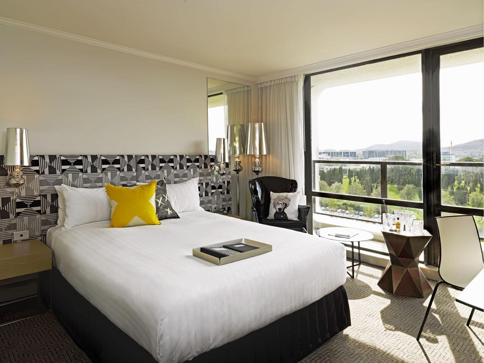 SUPERIOR, KING BED