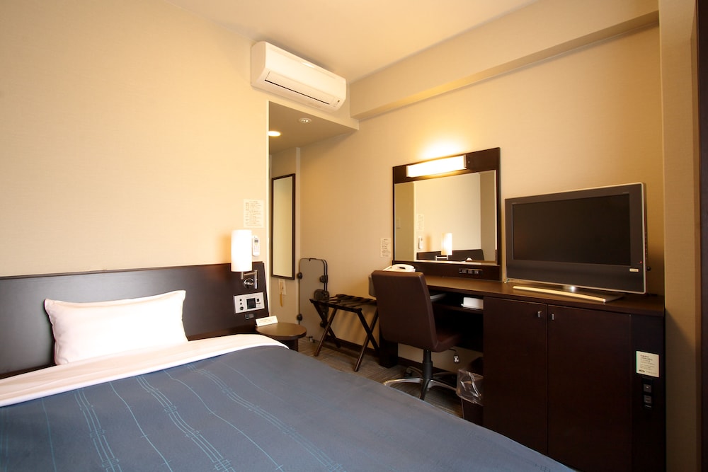 Hotel Route-Inn Iwata Inter 12/63
