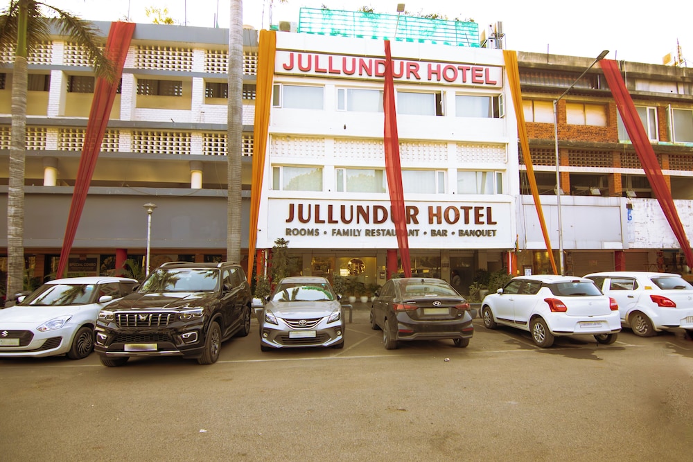 Jullundur Hotel 40/49