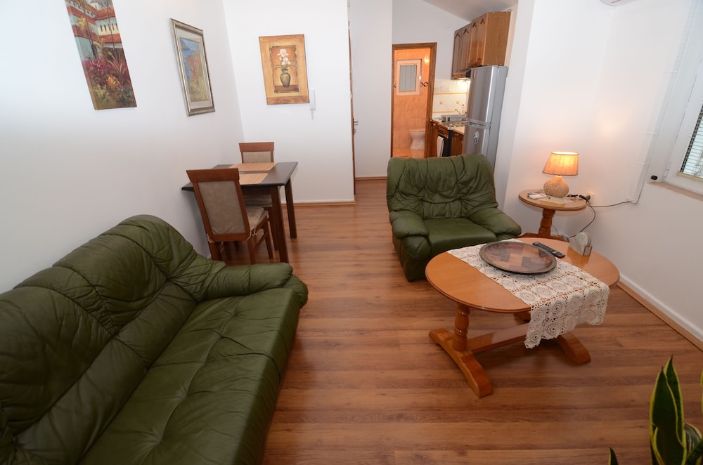 Maritimo Apartments 23/50