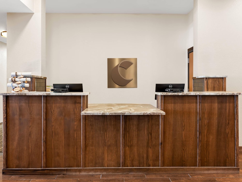 Comfort Inn and Suites Munising - Lakefront 6/49