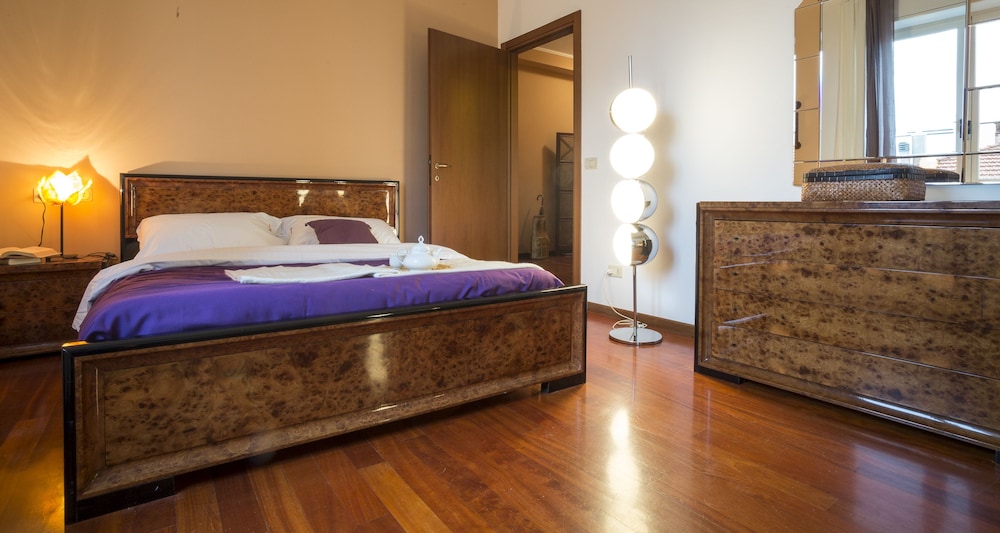 2 BEDROOMS, APARTMENT
