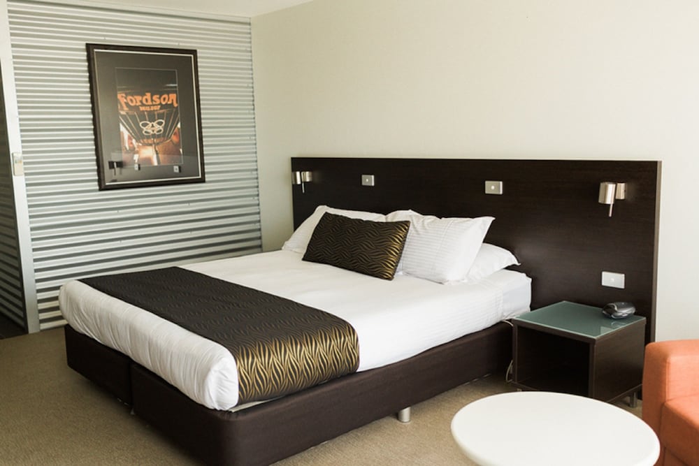 Station Motel Parkes 7/23