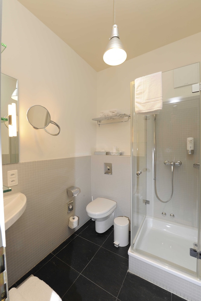 Lady Apos S First Design Hotel 11/53