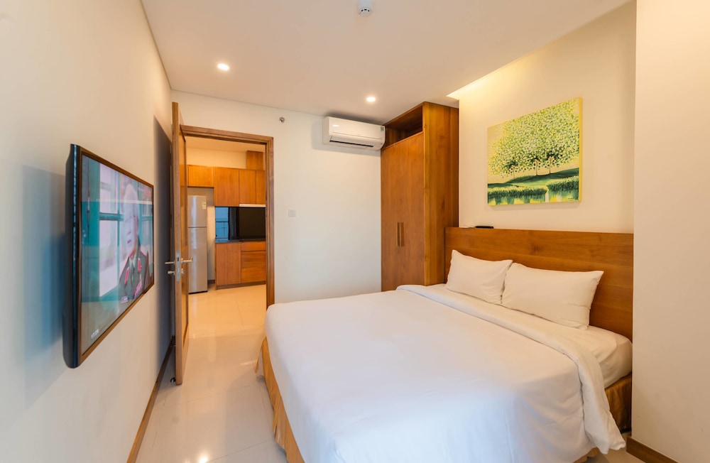 3 BEDROOMS, APARTMENT, SEA VIEW