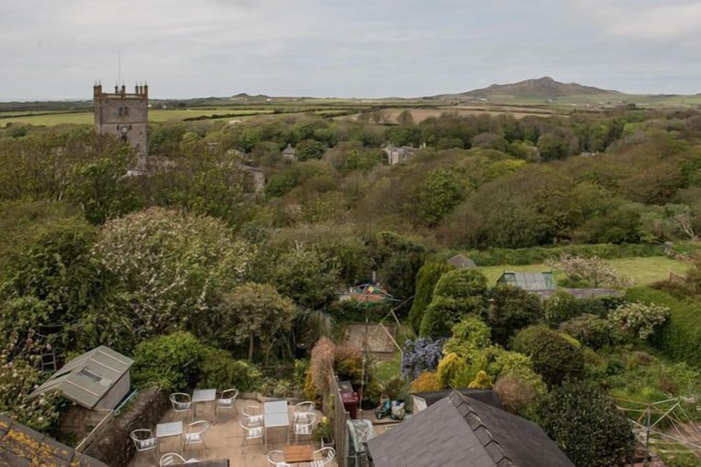 Glendower 28/37
